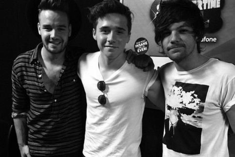 Βρήκαμε το 5ο μέλος; Ο Brooklyn Beckham με τους One Direction