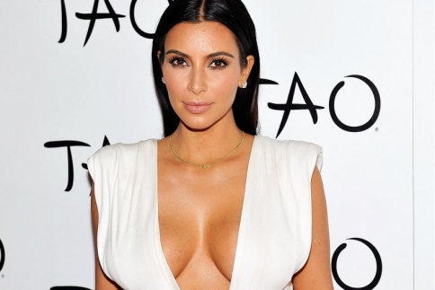 Το μπούστο της Kim Kardashian στην υπηρεσία του marketing