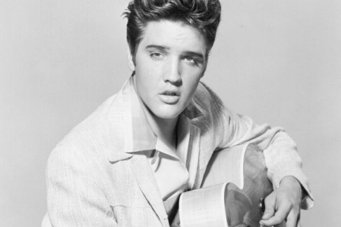 Αυτός ήταν πραγματικά ο Elvis Presley: Διαβάστε τις αποκαλύψεις που κάνει η αρραβωνιαστικιά του - Κεντρική Εικόνα