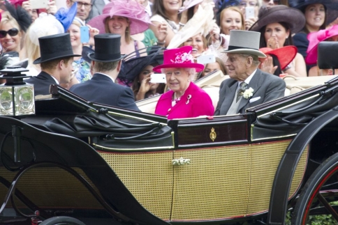 H Βασίλισσα Ελισάβετ στις ιπποδρομίες του Ascot 