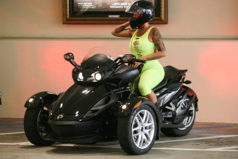 Amber Rose που πας έτσι;