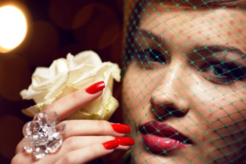 Τριαντάφυλλα στα νύχια: Μανικιούρ για τις ρομαντικές