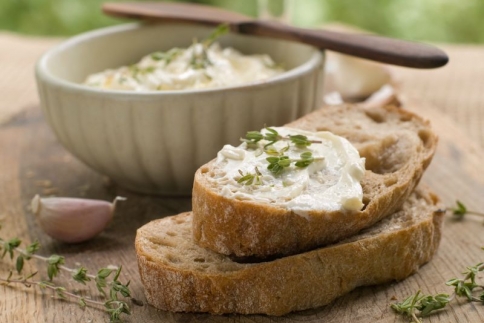 Σάλτσα ψωμιού: Η τέλεια συνταγή που θα λατρέψεις 