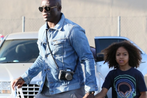 Seal: Βόλτα με τον γιό του στο Los Angeles