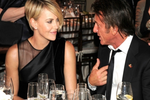 Charlize Theron -Sean Penn: Γιατί χώρισαν!