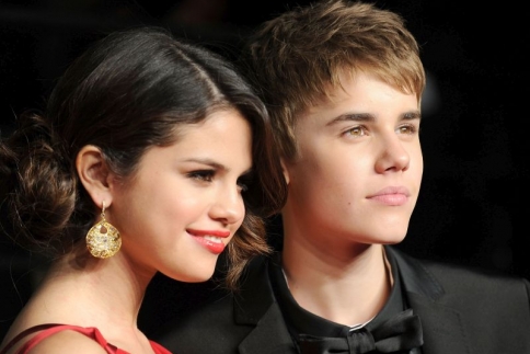 Selena Gomez: Ήμουν πολύ ερωτευμένη με τον Justin Bieber