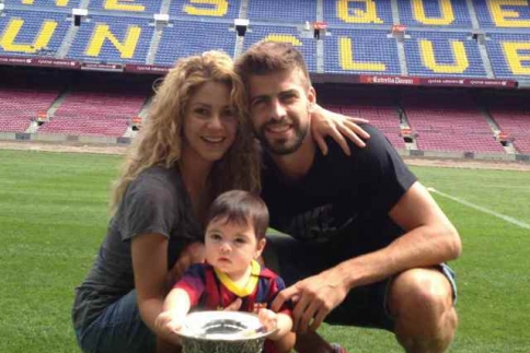 Ποιός χωρίζει; Shakira και Piqué σε τρυφερές στιγμές στη Βαρκελώνη 