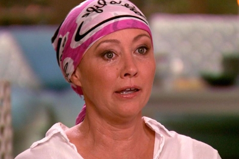 H συγκλονιστική εξομολόγηση της Shannen Doherty: Ο καρκίνος, η μετάσταση και η μάχη για τη ζωή