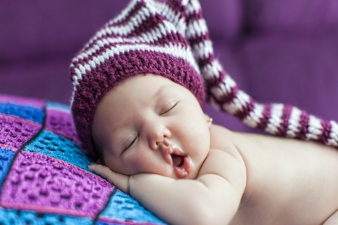 Γιατί τα μωρά μυρίζουν τόσο εθιστικά ωραία;
