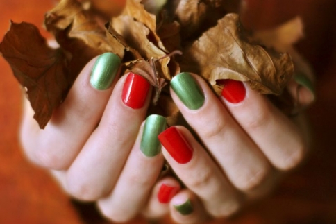 Όμορφα νύχια: Cosy μανικιούρ για το φθινόπωρο! Προτάσεις που θα σου αρέσουν