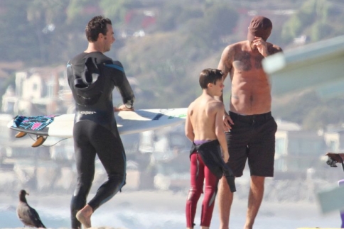 Ο David Beckham στην παραλία παραμένει ο πιο sexy μπαμπάς