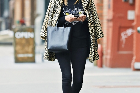 Η Nicky Hilton προτείνει το πιο stylish look για την Κυριακάτικη βόλτα