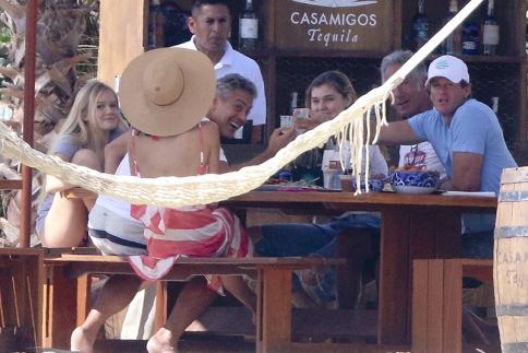 Διακοπές στο Μεξικό κάνει το ζεύγος Clooney