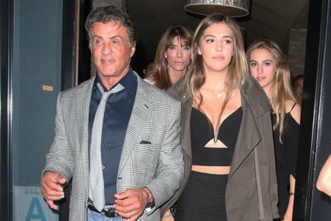 O Sylvester Stallone και τα κορίτσια του!Τι γιόρτασε η οικογένεια; 