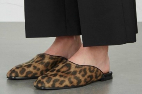 Τα νέα mules της Stella McCartney είναι το απόλυτο fashion trend!
