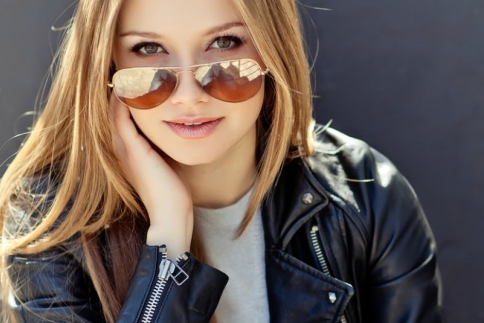 Αξεσουάρ 2016 : 9 εντυπωσιακά γυαλιά ηλίου για τα πιο stylish κορίτσια