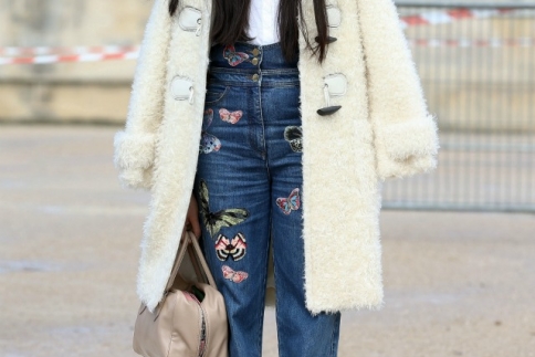 Street style : Η fashion blogger Susie Lau σου δείχνει πως να φορέσεις την τζιν σαλοπέτα το φθινόπωρο