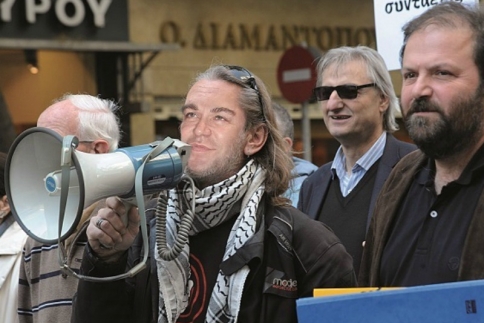 Τι θα γινόταν αν οι διάσημοι ήταν άσημοι (πολύ γέλιο); 