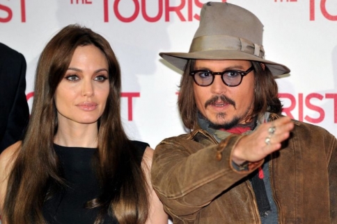 Stop the press: Ζευγάρι με τον Johnny Depp η Angelina Jolie