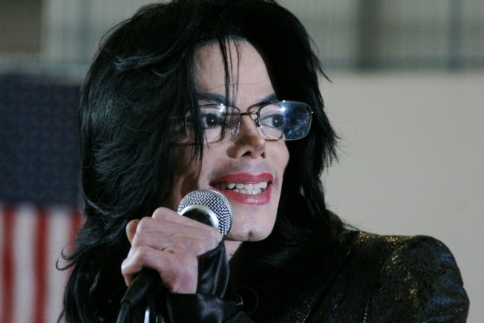 Michael Jackson : Νέες αποκαλύψεις που σοκάρουν – Οι ορμονικές ενέσεις και η φωνή του