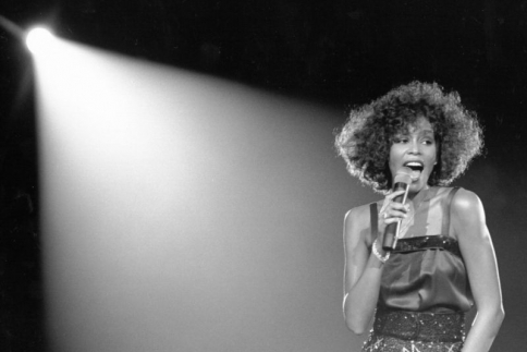 Whitney Houston: 3 χρόνια χωρίς την βασίλισσα της soul στην σκιά της Bobbi Kristina