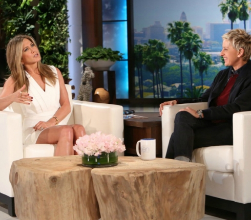 Η Ellen DeGeneres τρολάρει την Aniston που την αγνόησαν φέτος στα Oscars! (Video)