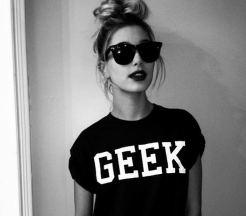 Aνέβηκαν οι μετοχές της Hailey Baldwin: Eίναι το best thing της Topshop για το 2015