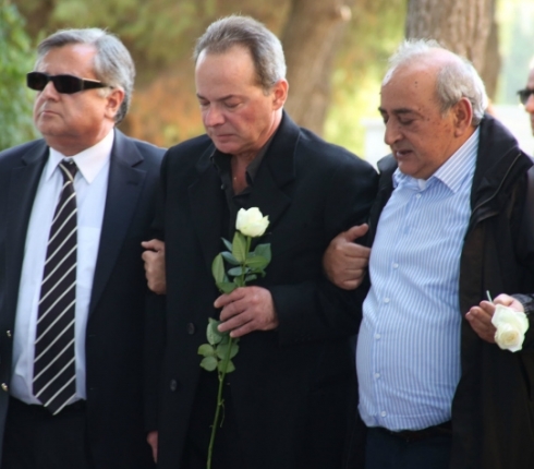 Το στερνό αντίο στην κηδεία της Αλεξίας Αλεξιάδου