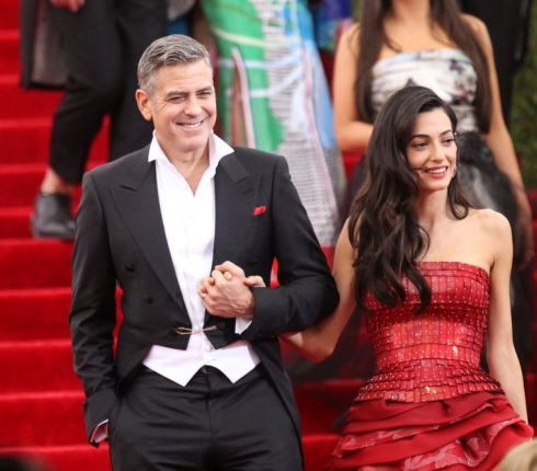 George Clooney – Amal Alamuddin: Χέρι-Χέρι στο κόκκινο χαλί