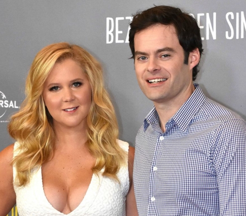 Amy Schumer τι ντεκολτέ είναι αυτό; 