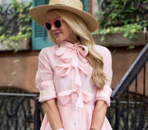 Get the look: Η Blair Eadie με total pink look και τον πιο girly αέρα!