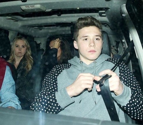 Ο Brooklyn Beckham έστειλε την μαμά Victoria στο πίσω κάθισμα!