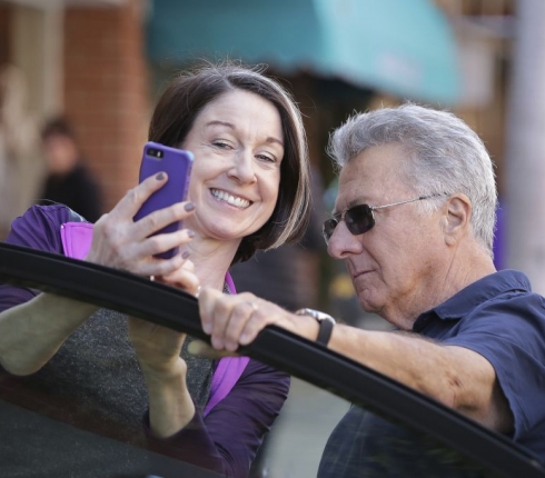 Dustin Hoffman: Selfie στους δρόμους του Beverly Hills