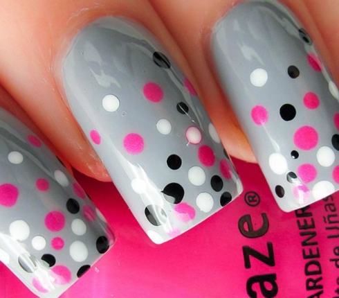 Festival nail art για να δείχνεις υπέροχη από την κορυφή έως τα νύχια