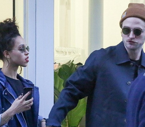 Το κορίτσι του Robert Pattinson διαφημίζει Google Glass