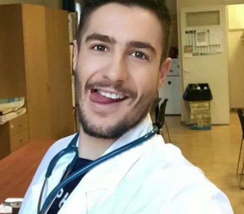 Dr. Sheperd; Ο Νίκος Πετράκης είναι ο πιο σέξι γιατρός 