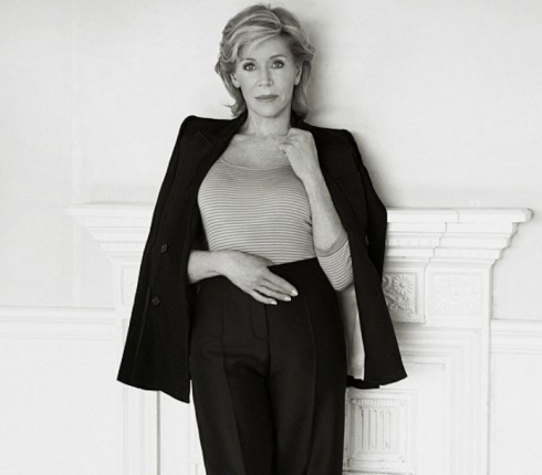 Ποιο είναι το μυστικό της; Η Jane Fonda εντελώς αγέραστη στα 77 της