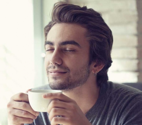 Άνδρες την προσοχή σας:  Ήρθε το cafe που προσφέρει στοματικό σεξ με τον… καφέ σας!
