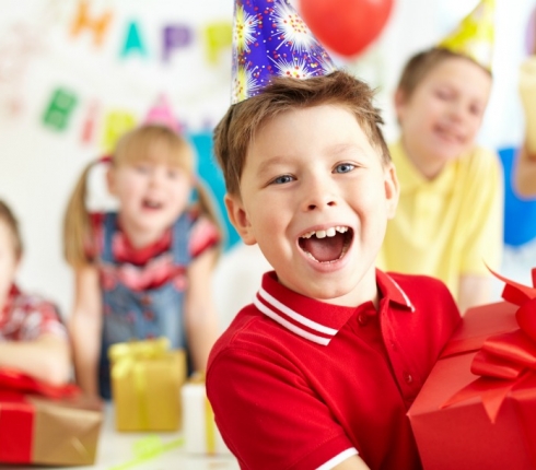 Έχει γενέθλια το παιδί σου; 10 tip για να διοργανώσεις το τέλειο πάρτι