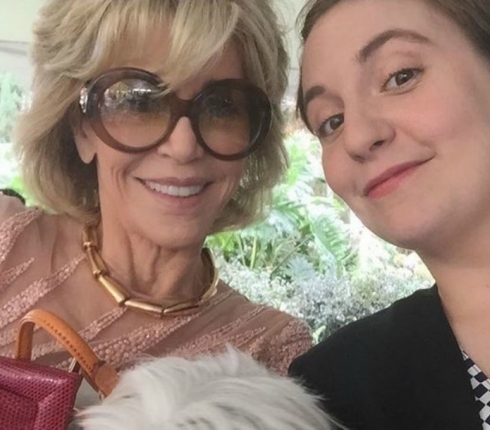 Lena Dunham - Jane Fonda: Ποζάρουν στη selfie του μήνα