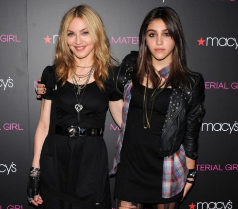 Κλασσική μαμά! Η αντίδραση της Madonna όταν έφυγε η κόρη της για το κολλέγιο