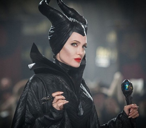 Angelina Jolie: Eπιστρέφει στο Maleficent