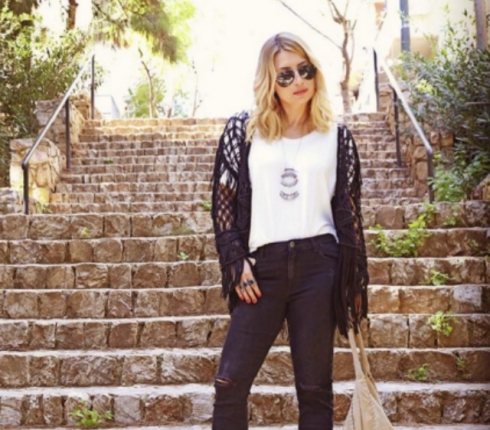 Street style : Αυτό το Σ/Κ ντύσου rock and chic σαν την Μαρία Ηλιάκη