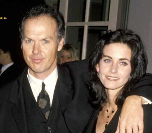 Ήξερες ότι ο Michael Keaton τα είχε με τη Monica Geller;