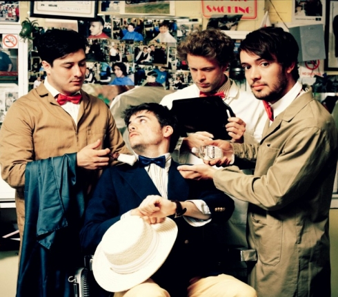 Οι Mumford & Sons τραγουδούν για τον Little Lion Man