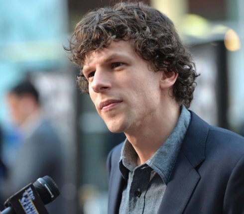 Jesse Eisenberg: Ντύνεται Lex Luthor στο Batman Vs Superman