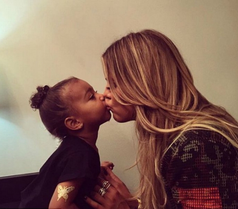 Northy και KoKo LoCo: Η Khloe Kardashian ανέβασε στο instagram την πιο γλυκιά φωτογραφία με την North!