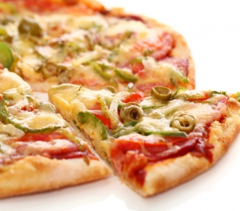 Join Us συνταγή: Πίτσα φοκάτσια με ντοματίνια