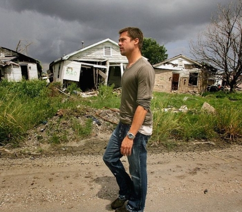 Brad Pitt είσαι local hero! Πώς άλλαξε τη ζωή 109 κατοίκων από τη Νέα Ορλεάνη