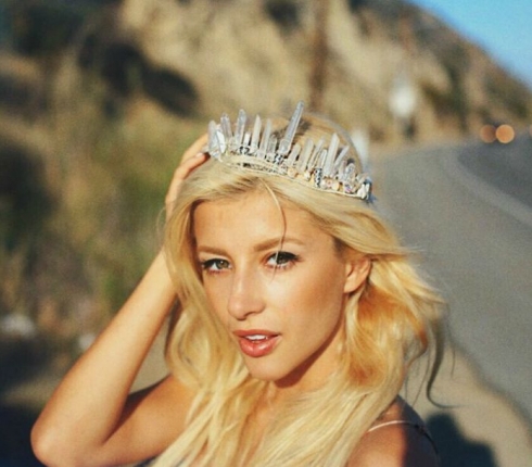 Ψάχνεις να βρεις το καλύτερο το καλύτερο headpiece; Φτιάξτο!